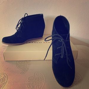 Franco Sarto BLACK wedges. Size 6. NEW